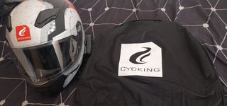 Casco c/auricular,guantes y soporte móvil (Nuevos)