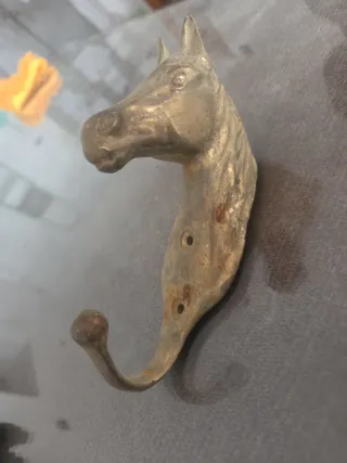 Colgador de pared caballo latón