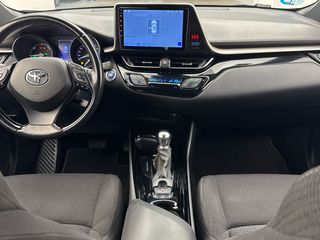 Toyota C-HR 1.8 125H Dynamic Plus 90 kW (122 CV)