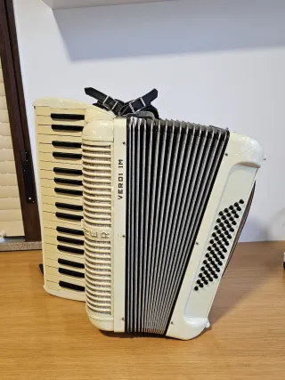 Acordeón Hohner Verdi I M Blanco