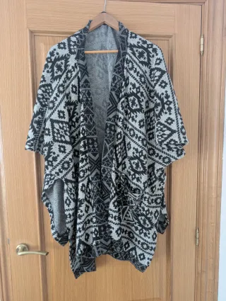 Chaqueta Zara oversize geométrica