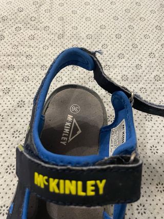 Sandalias niño negras y azules