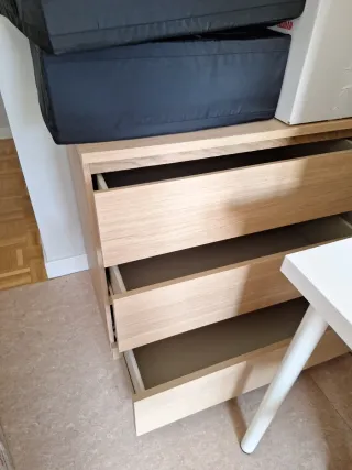 Cómoda IKEA Malm 3 cajones roble tinte blanco