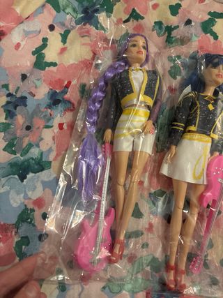 3 Muñecas Kpop Traje Negro ( en bolsa)