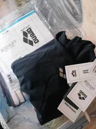 Costume Arena Bodylift Nero Taglia 44IT 40F 38D/A