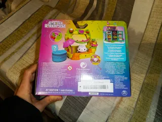 Gabby's Dollhouse Balcón Fiesta Bat