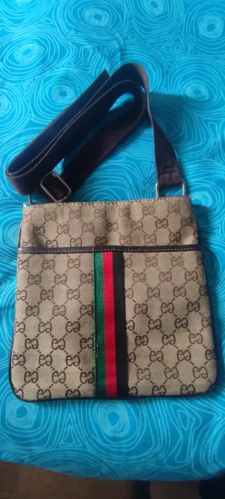 Bolso tipo Gucci beige y multicolor