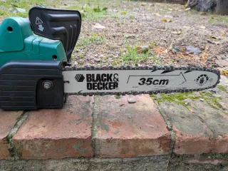 Sierra eléctrica Black & Decker 35cm