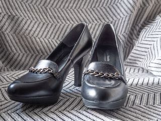 Zapatos de tacón de salón negro T36 nuevos