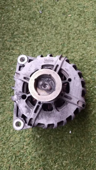 Alternador Valeo 9675753680