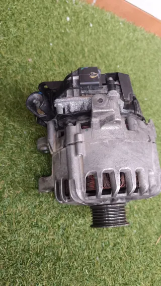 Alternador Valeo 9675753680