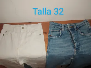 Vaqueros Stradivarius Talla 32 Niña