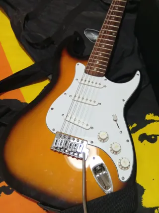 Pack Guitarra Eléctrica Rochester, ampli Hiwatt