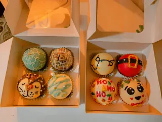 Chocobombas, chocolate relleno de Cacao y Nubes.