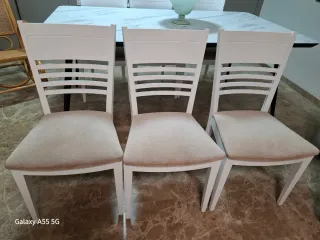 6 Sillas de comedor.