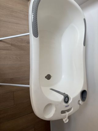 Bañera de bebé con patas plegables - Marca Olmitos