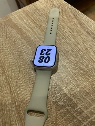Apple Watch Beige y Plata