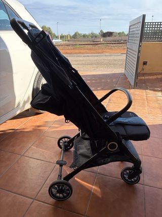 Carro bebé plegable tamaño cabina avión