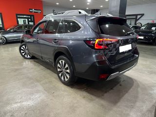 Subaru Outback 2.5i Field CVT Lineartronic AWD