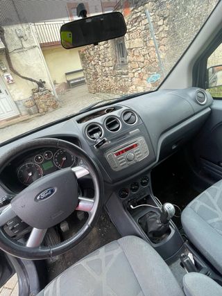 Ford Tourneo Connect 2013