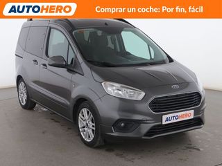 Ford Tourneo Courier 1.0 EcoBoost Titanium