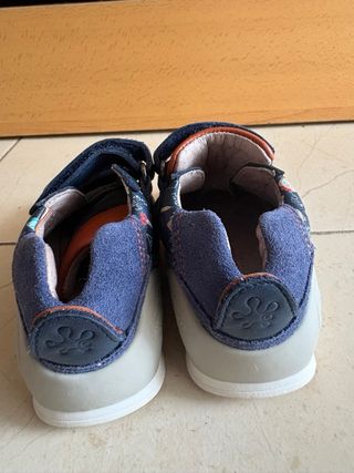 Zapatillas Biomecanics Talla 21