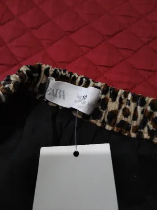 Gonna Zara 10 anni e T-shirt 10 anni