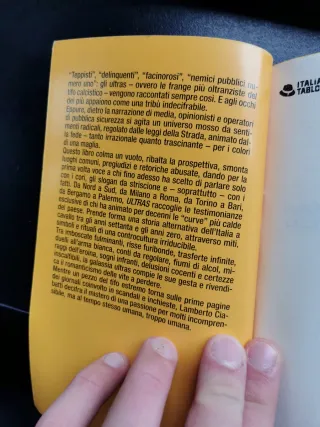 Ultras. Ogni maledetta domenica vincere o perde...