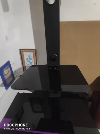 Soporte TV con estantes negro