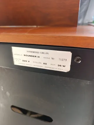 Piano Electrónico Hammond Organ Modelo Sounder III