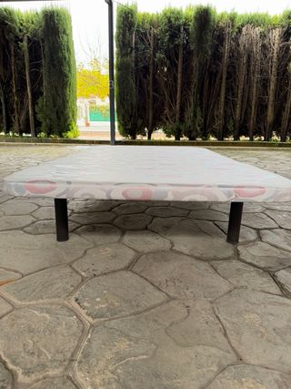 Base tapizada y colchón