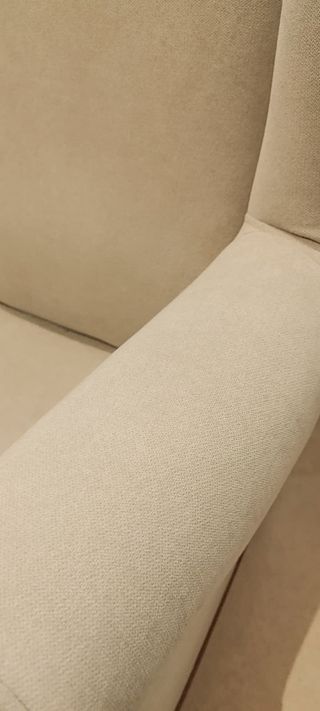 Sillón balancín orejero CARLA beige