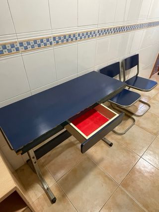 Mesa plegable cocina con 2 sillas azul