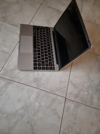 Portátil Genérico ,Fue un regalo que no necesito