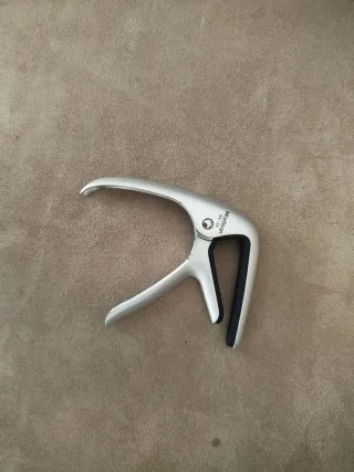 Guitarra Clásica Naranja con Accesorios