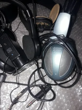 Lote 4 Auriculares Vintage Onkyo y Sennheiser