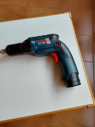 ATORNILLADOR BOSCH PLADUR BATERIA 12V
