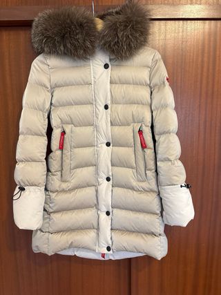 Abrigo Dichi beige y blanco con capucha