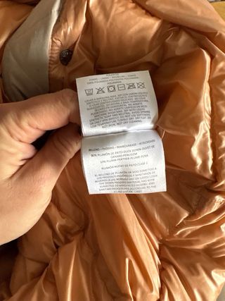 Abrigo Dichi beige y blanco con capucha