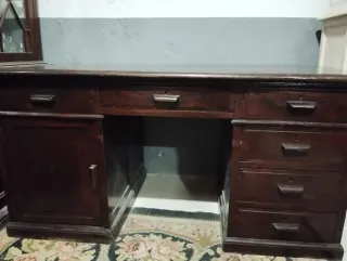 Escritorio antiguo madera maciza