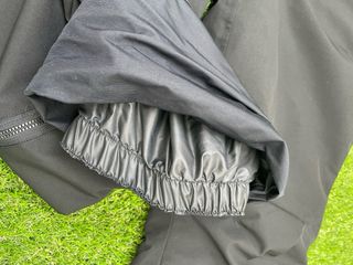 Pantalones de esquí negros con tirantes