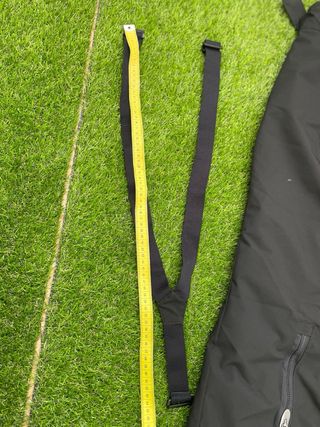 Pantalones de esquí negros con tirantes