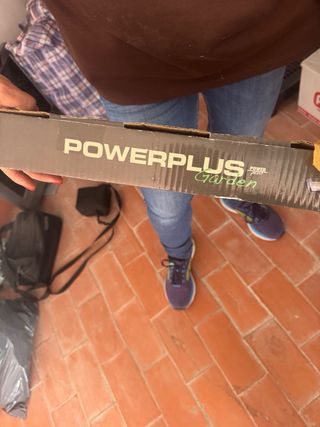 Cortasetos PowerPlus 450mm 400W