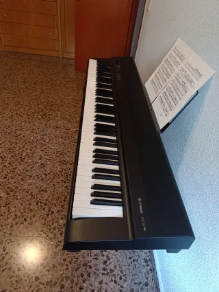 Teclado Piano Thomann DP-28 plus.