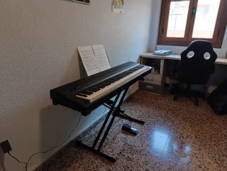 Teclado Piano Thomann DP-28 plus.