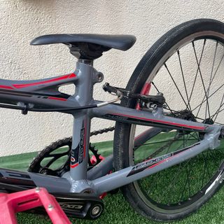 Bici BMX Chase Edge Junior Gris/Rojo