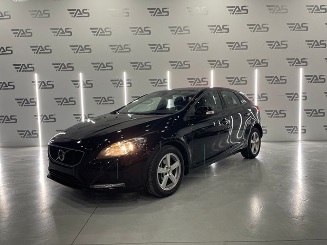 Volvo V40 2.0 D2 Momentum 120cv 5p - foto 1