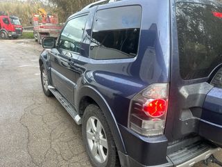 Mitsubishi Montero (2006)