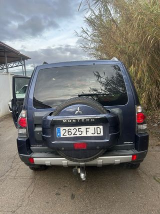 Mitsubishi Montero (2006)