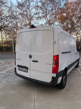 Mercedes-Benz Sprinter 2021